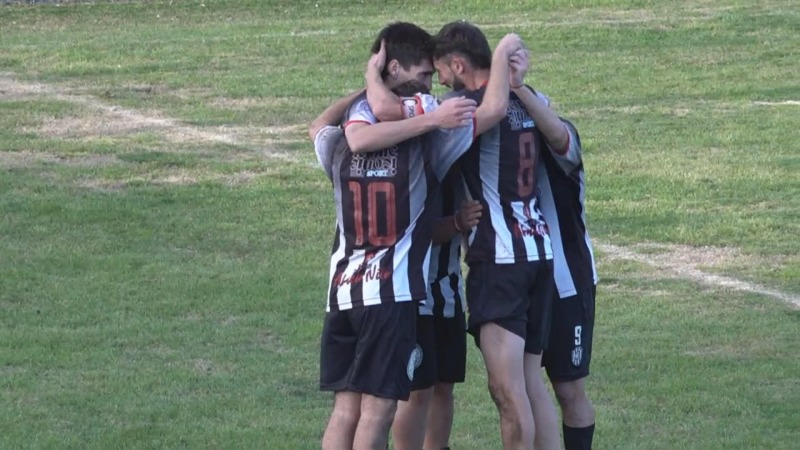 Racing y Estudiantes definir�n el Interligas tras superar con autoridad sus semifinales